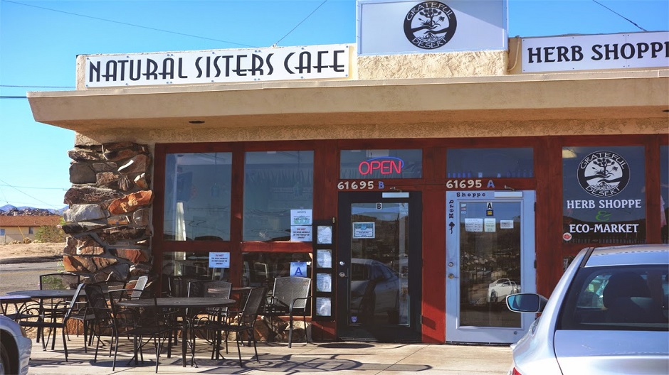 The Natural Sisters Café